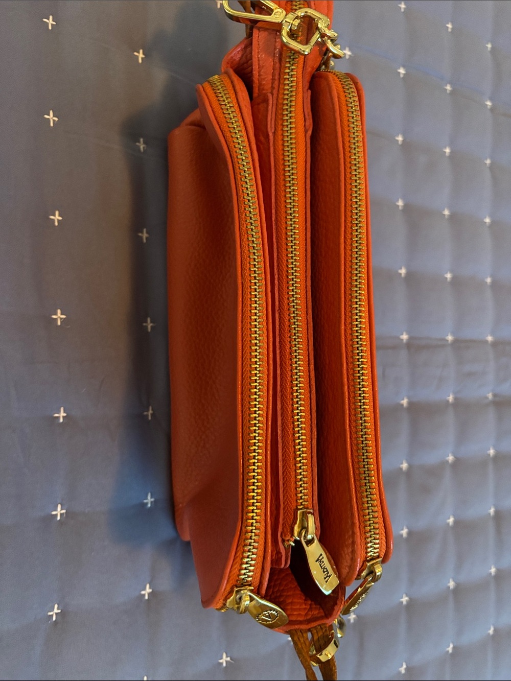 Valentina Coral-Red Pebbled Leather Shoulder Bag with Gold Chain - Picture 5 of 6